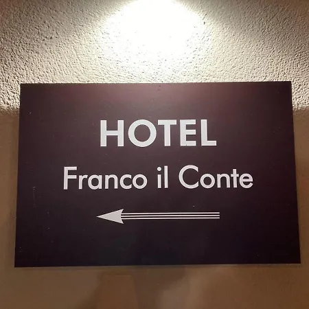 Franco Il Conte Szálloda 3*